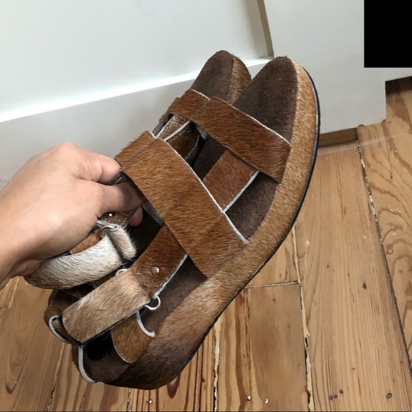 Feminine & Masculine Clemence calf hair sandals - Picture 7 of 8